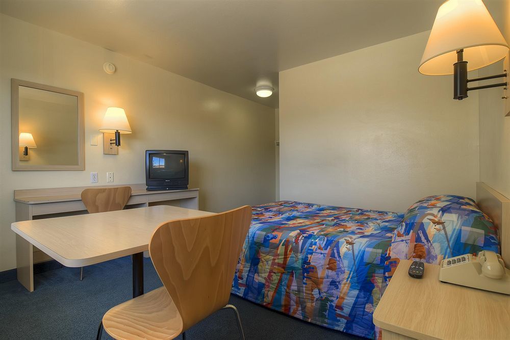 Motel 6-Needles, Ca Екстериор снимка